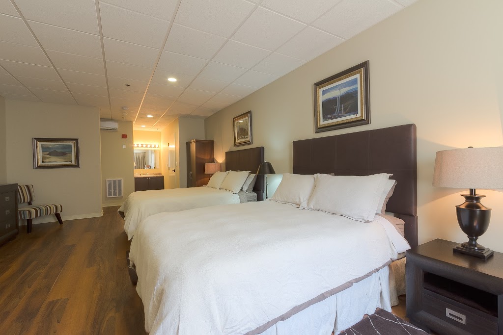 Notting Hill Apartments - CaraCo Property Management | 2753 Princess St, Kingston, ON K7P 0H1, Canada | Phone: (613) 536-8280