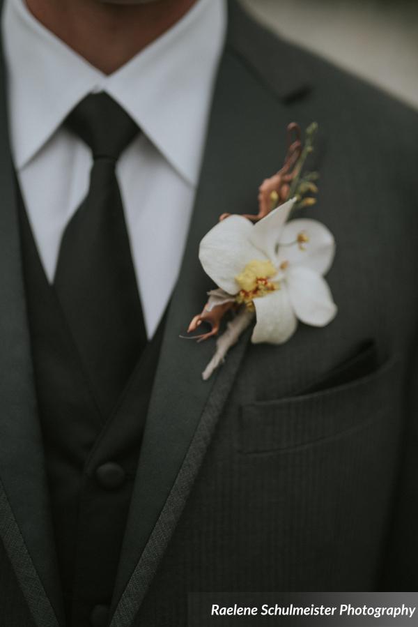 Black Knight Tuxedos | 4912 35 St, Red Deer, AB T4N 6K6, Canada | Phone: (403) 347-5961