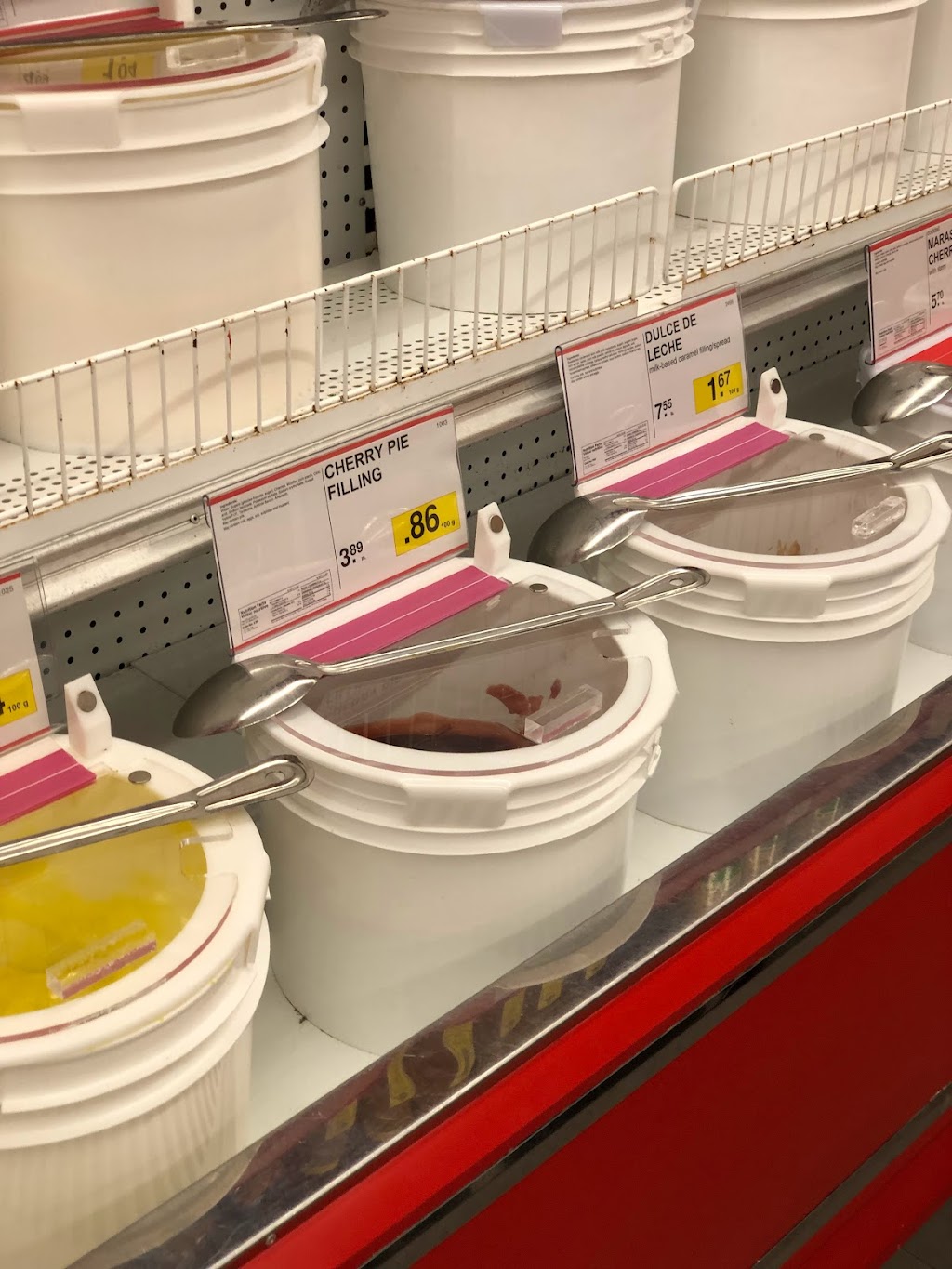 Bulk Barn | 1965 Hyde Park Rd, London, ON N6H 0A3, Canada | Phone: (519) 473-4897