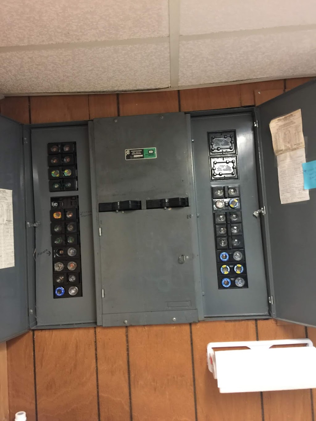 DW Electrical Muskoka | 295 Town Line Rd W, Huntsville, ON P1H 1T8, Canada | Phone: (705) 380-0120