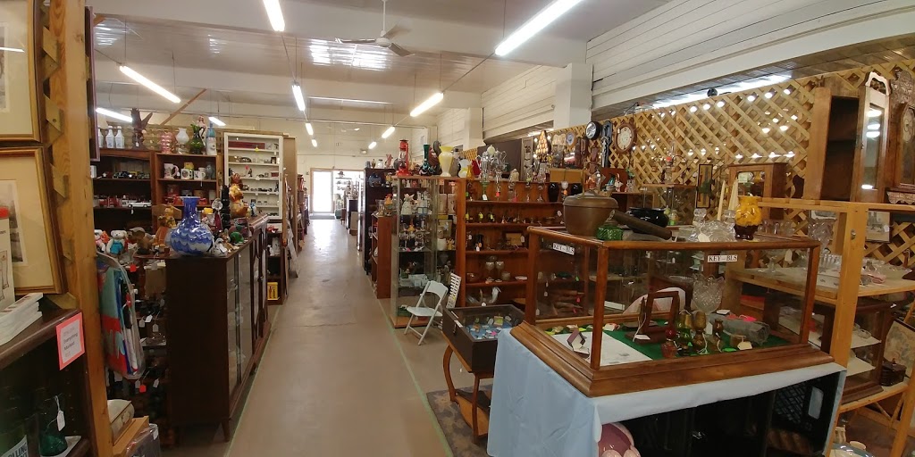 Tillsonburg Antiques Plus | home goods store | 6 Old Vienna Rd, Tillsonburg, ON N4G 3C4, Canada | 5196887770 OR +1 519-688-7770