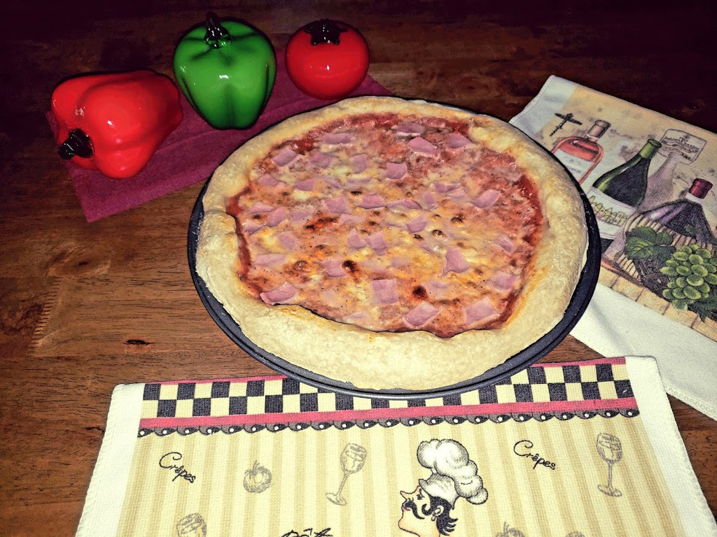 Pizza Jean-noël Callay | 12 Rue Fredette, Sherbrooke, QC J1C 0G9, Canada | Phone: (819) 679-2012