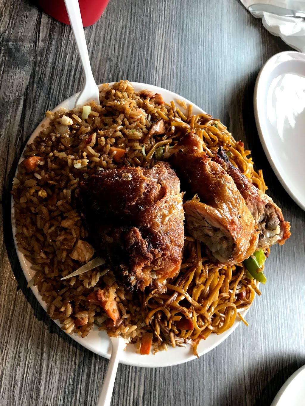 Calypso Hut Family Restaurant | 263 Queen St E, Brampton, ON L6W 2B8, Canada | Phone: (905) 790-3648