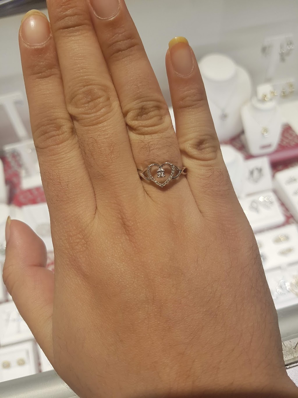 Peoples Jewellers | 3310 8 St E, Saskatoon, SK S7H 5M3, Canada | Phone: (306) 374-9844