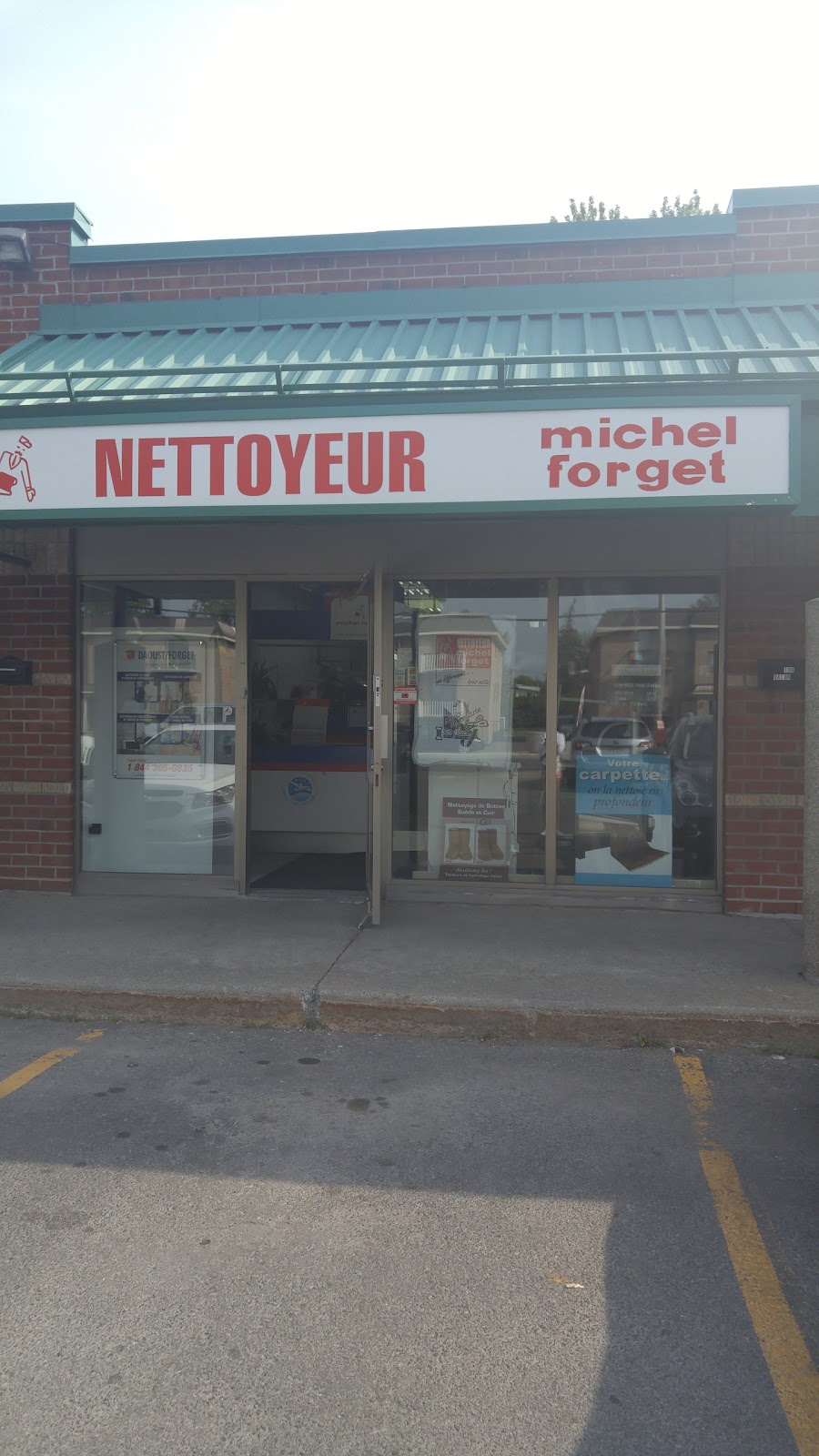 Nettoyeur Daoust Forget | 275 Boulevard Samson #105, Laval, QC H7X 2Z7, Canada | Phone: (450) 689-4950