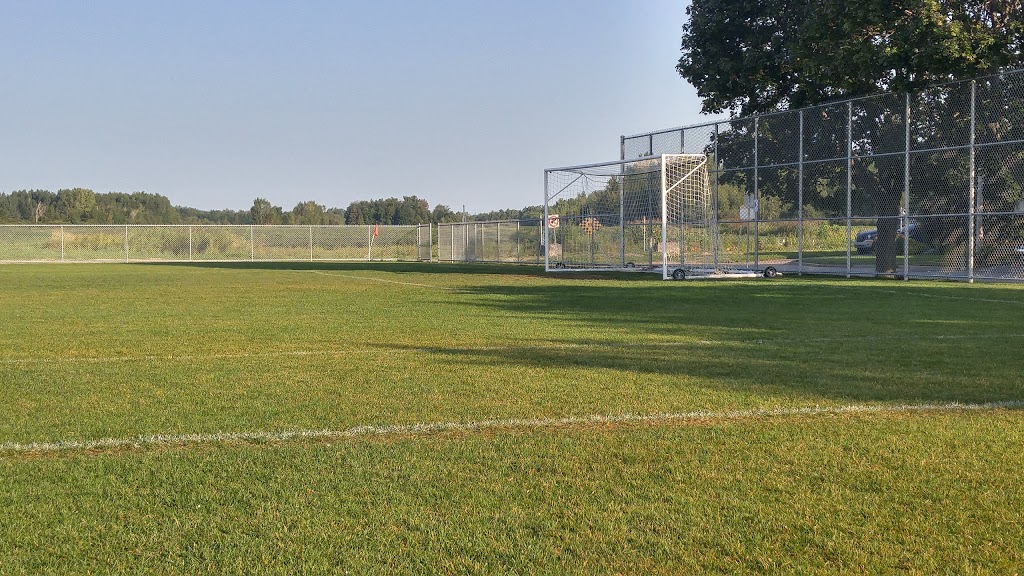 Centre Communautaire Léo Chaussé | 185 Rue Émile, Saint-Sulpice, QC J5W 1B1, Canada | Phone: (450) 589-3420