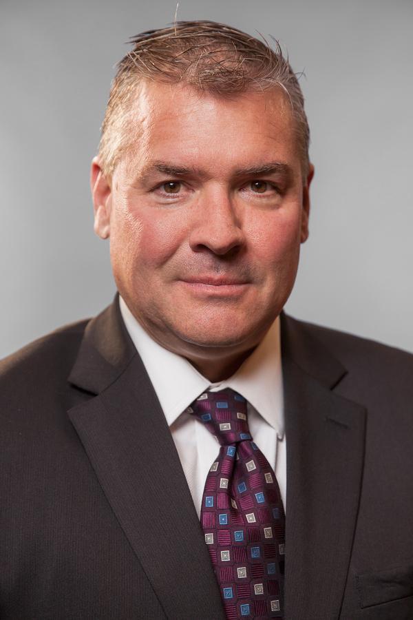 Edward Jones - Financial Advisor: Greg Davenport, FMA|FCSI® | 460 St Clair St, Chatham, ON N7L 3K8, Canada | Phone: (519) 351-1022