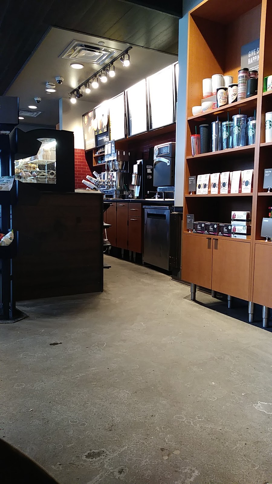 Starbucks | 1459 Ogilvie Rd Unit #4, Gloucester, ON K1J 7P3, Canada | Phone: (613) 744-3528