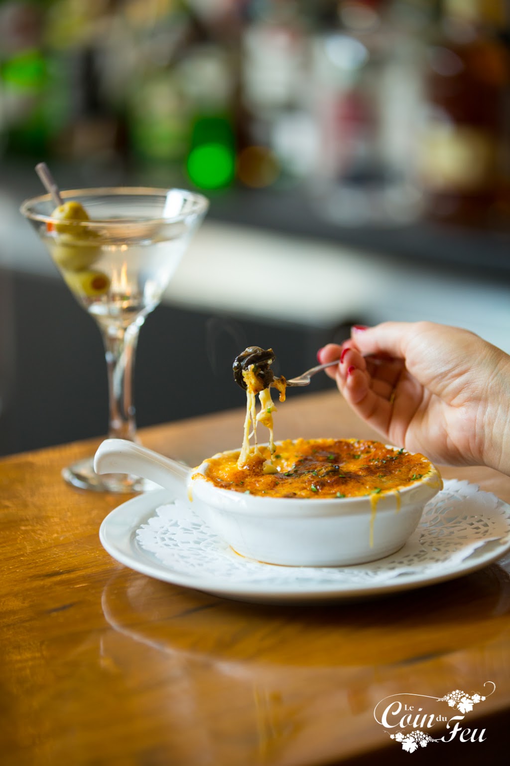 Au Coin du Feu | 514 QC-132, Sainte-Barbe, QC J0S 1P0, Canada | Phone: (450) 373-3335