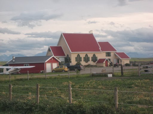 Belly Acres Lodge | 270002, AB-505, Glenwood, AB T0K 2R0, Canada | Phone: (403) 330-9808