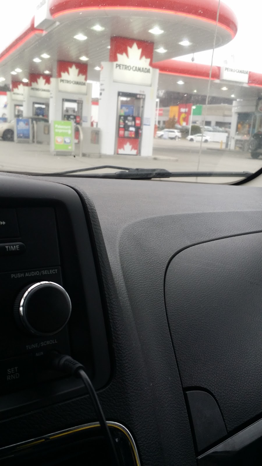 Petro-Canada | 1375 Boulevard Moody, Terrebonne, QC J6X 4C8, Canada | Phone: (450) 471-3908