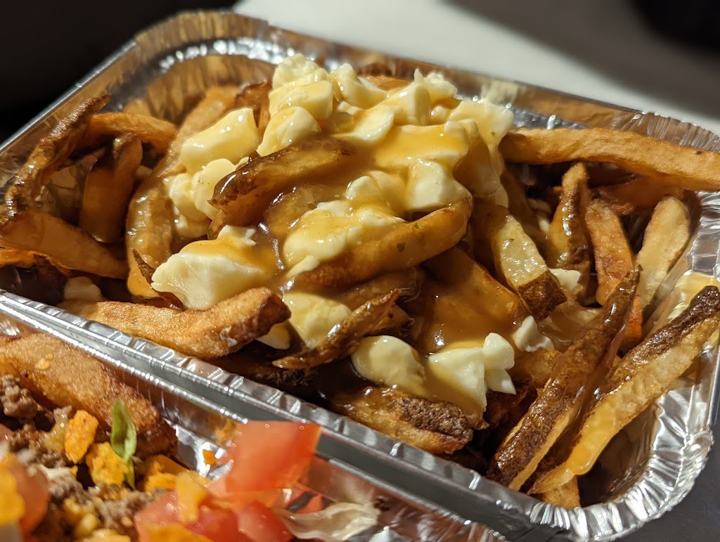 La Poutine (Edmonton) | 8720 109 St NW, Edmonton, AB T6G 1E9, Canada | Phone: (780) 757-7222