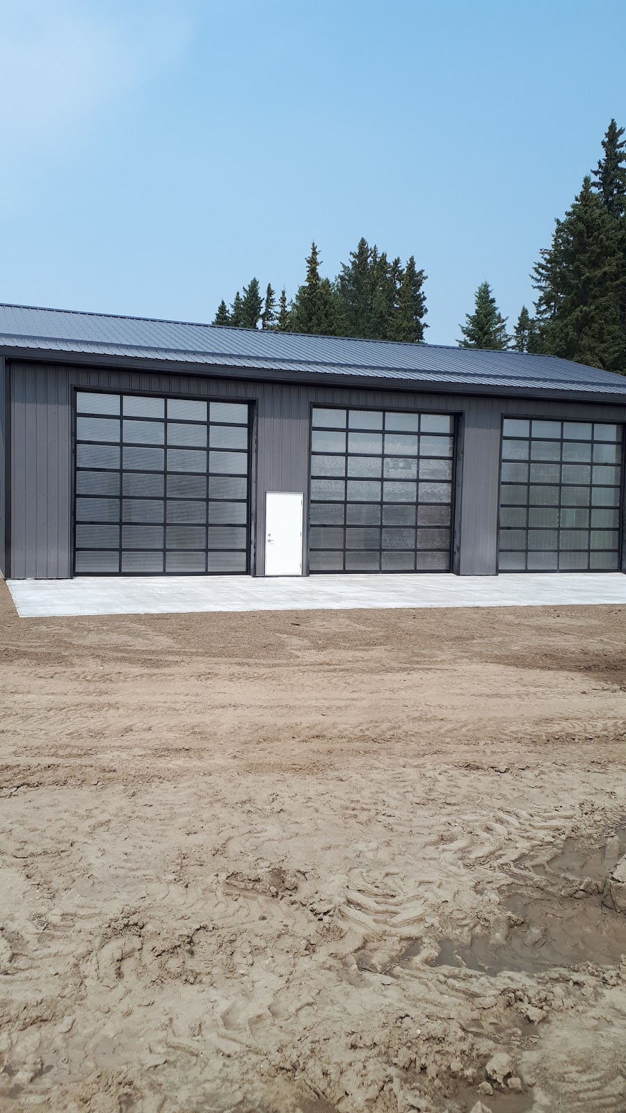 Red Deer Overdoor | 7703 Edgar Industrial Dr #1, Red Deer, AB T4P 3R2, Canada | Phone: (403) 343-1316