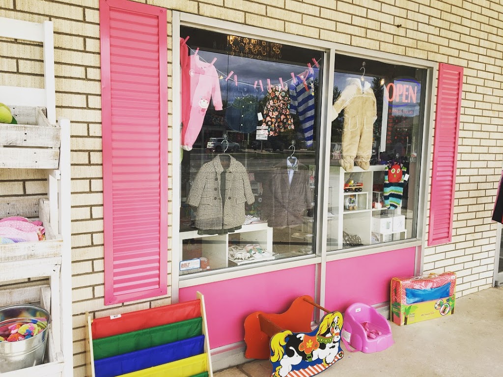 Mother Moose Boutique | 1-1131 Gainsborough Rd, London, ON N6H 5L5, Canada | Phone: (519) 619-1880