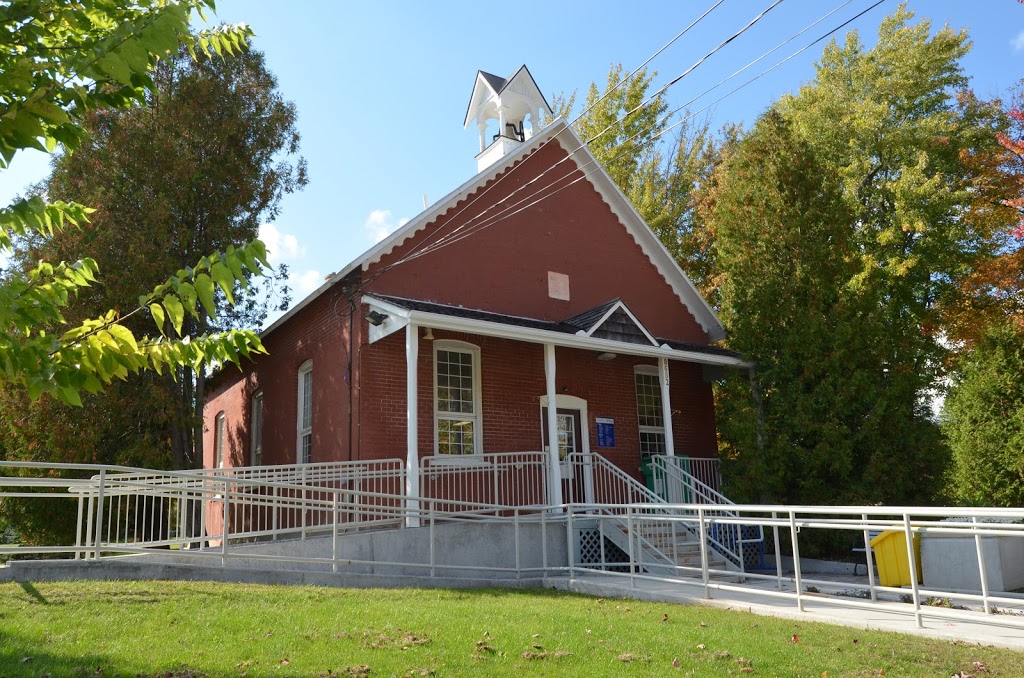 Ottawa Public Library - Vernon | 8682 Bank St, Osgoode, ON K0A 2W0, Canada | Phone: (613) 580-2940