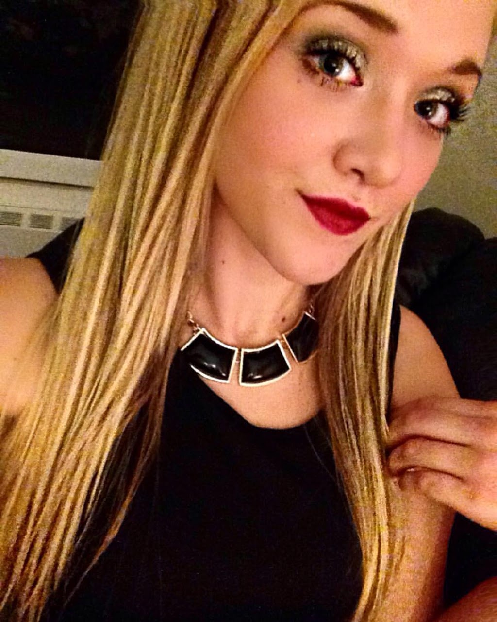 Carolines Country Salon | 23722 Glen Oak Rd, Strathroy, ON N7G 3H4, Canada | Phone: (519) 289-2548