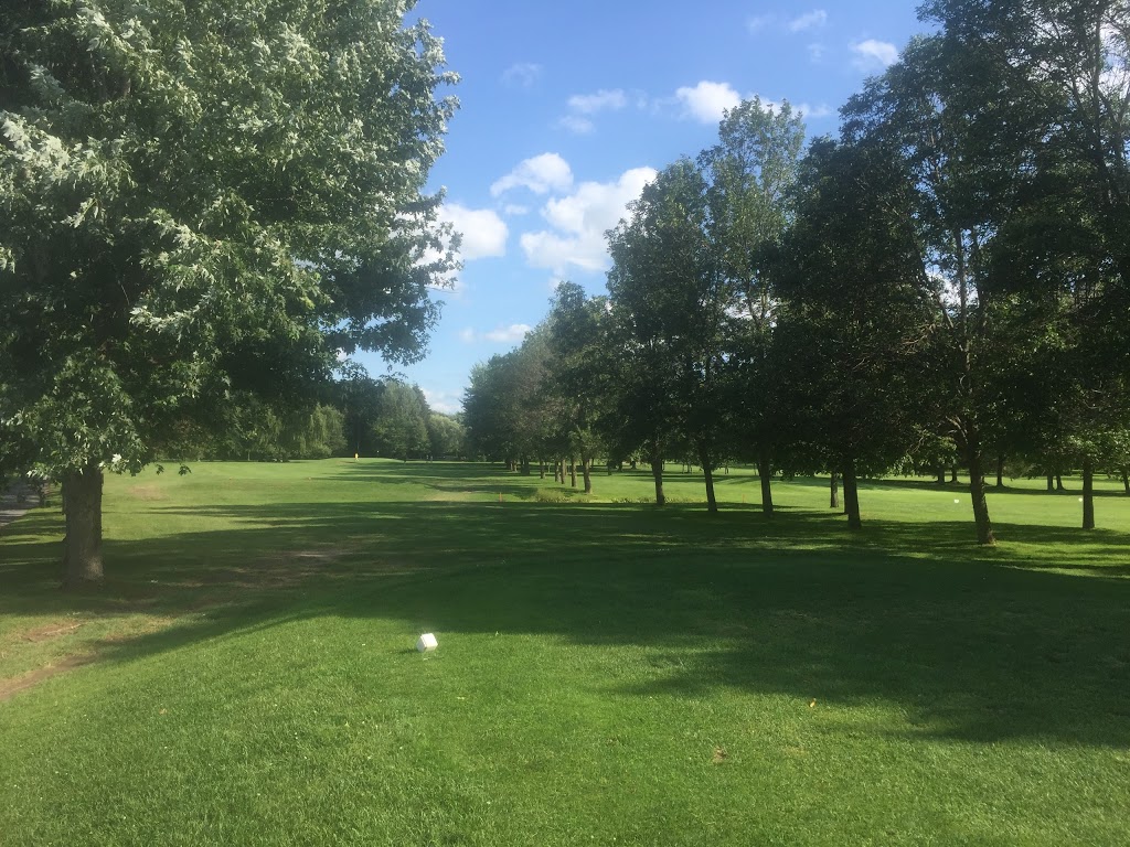 Club de Golf Mont St-Grégoire | 27 4e Rang N, Mont-Saint-Grégoire, QC J0J 1K0, Canada | Phone: (450) 347-2819