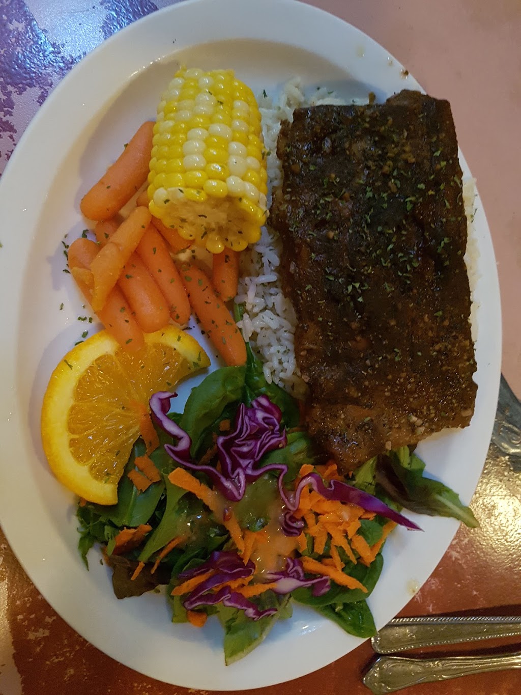 Lorenzos Cafe | 901 Enderby Mabel Lake Rd, Enderby, BC V0E 1V5, Canada | Phone: (250) 838-6700