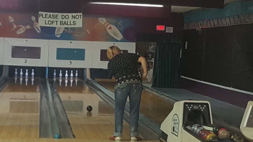 Colinton Bowling Lanes | AB-663, Colinton, AB T0G 0R0, Canada | Phone: (780) 675-2881