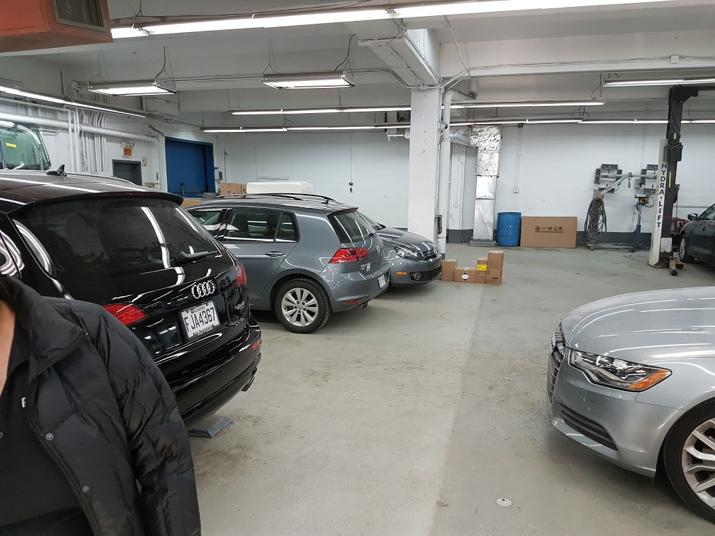 Volkswagen Popular | 5441 Rue St-Hubert, Montréal, QC H2J 2Y4, Canada | Phone: (514) 274-5471