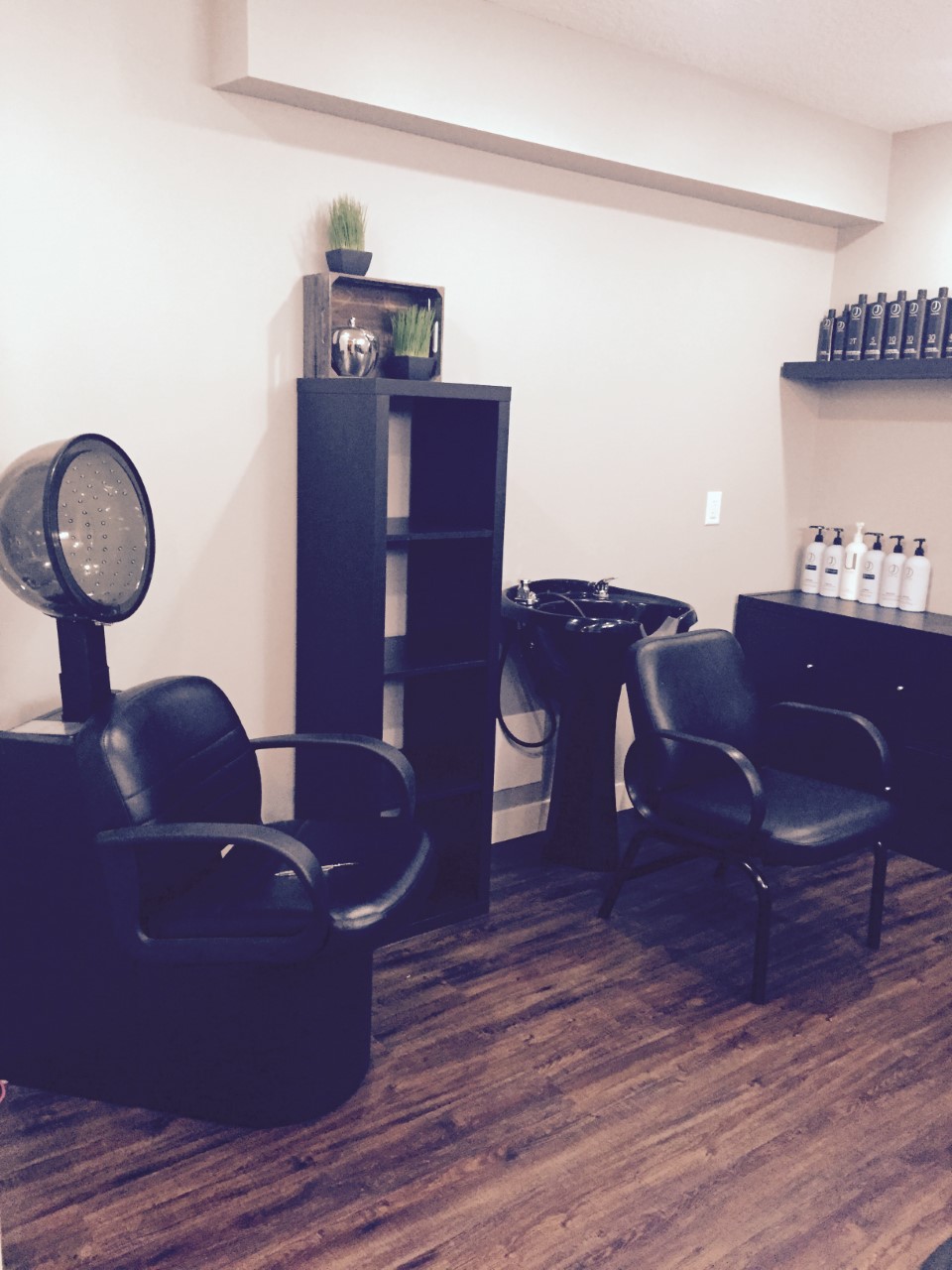 Kreations by Kelly | 81 Rainbow Falls Way, Chestermere, AB T1X 0S6, Canada | Phone: (403) 827-2951