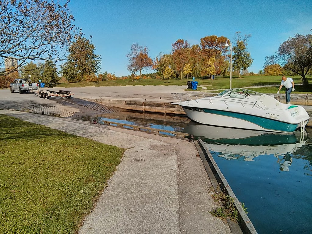 Humber Bay Park West | 2225 Lake Shore Blvd W, Etobicoke, ON M8V 3X7, Canada | Phone: (416) 392-2489