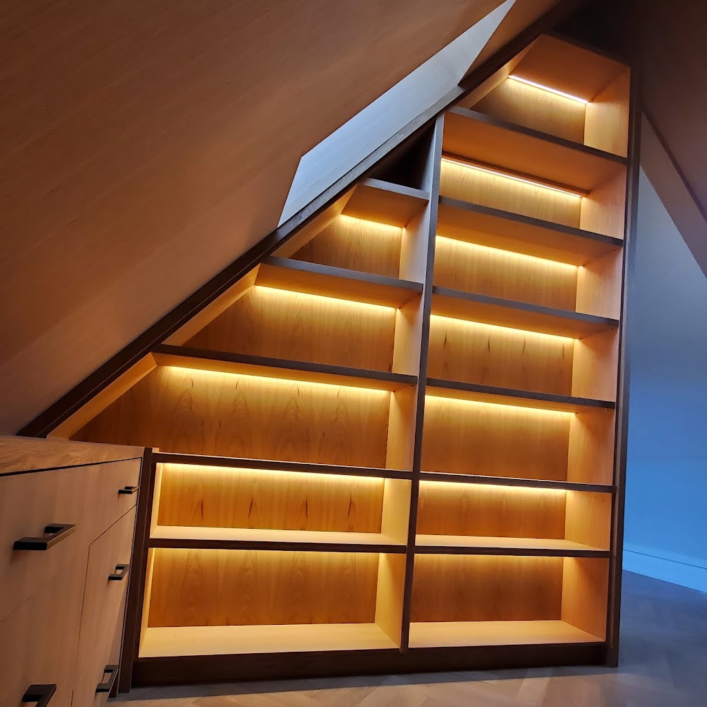 WoodLux Custom Carpentry Inc | 49 Glen Elm Ave #218, Toronto, ON M4T 1V2, Canada | Phone: (647) 860-5316