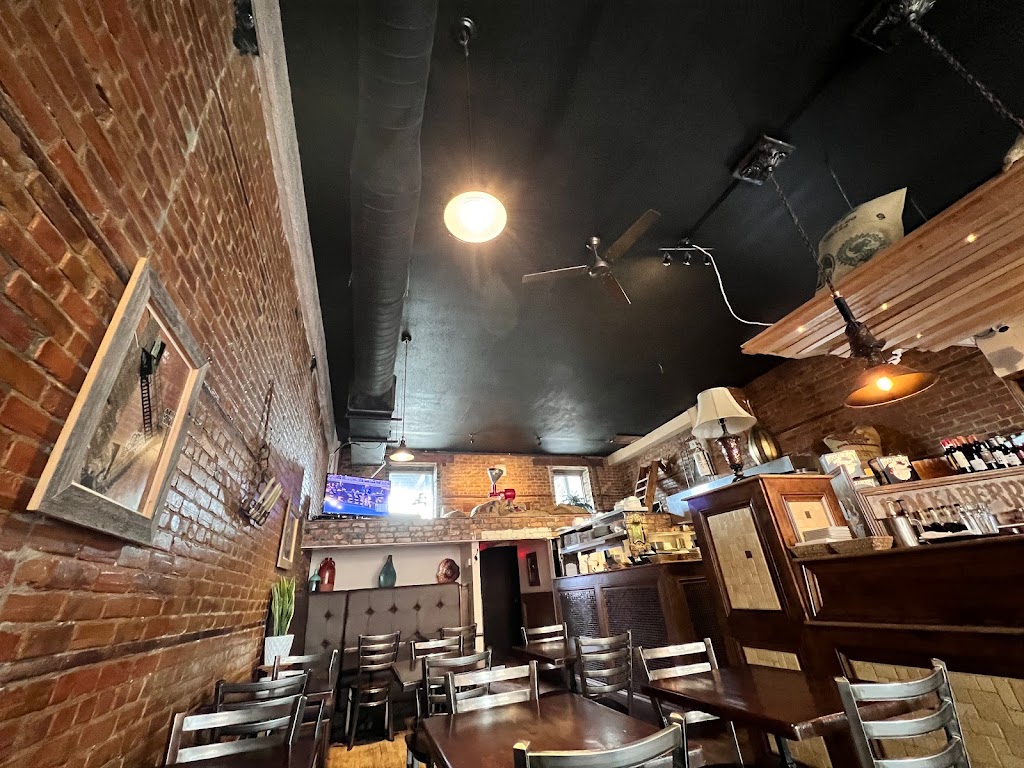 Rockaberry Griffintown | 1380 Notre-Dame St W, Montreal, QC H3C 1K8, Canada | Phone: (514) 938-9090