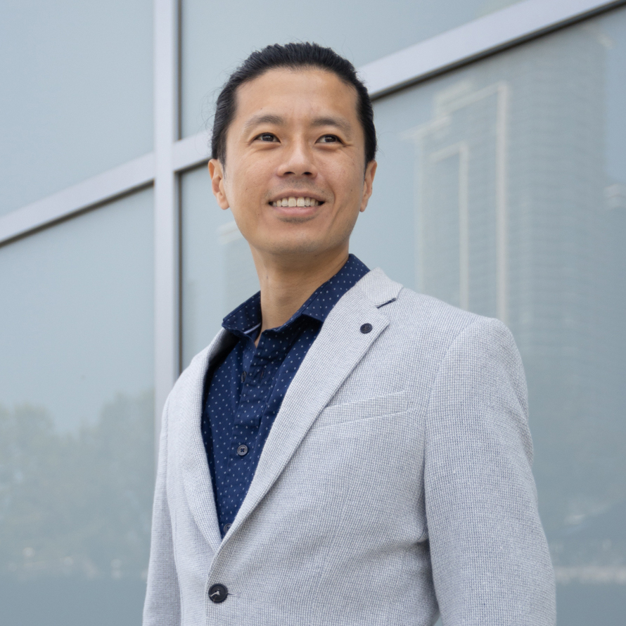 Justin Law - Sutton Group 1st West Realty | 4664 Lougheed Hwy. Unit 140, Burnaby, BC V5C 5T5, Canada | Phone: (604) 355-3523