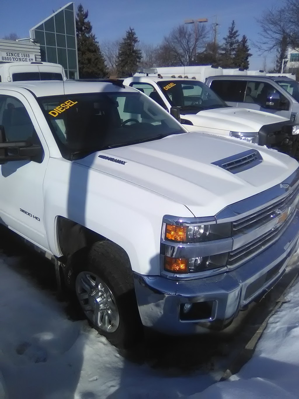 Paramount Truck Sales | 8800 Yonge St, Richmond Hill, ON L4C 6Z5, Canada | Phone: (800) 668-7415