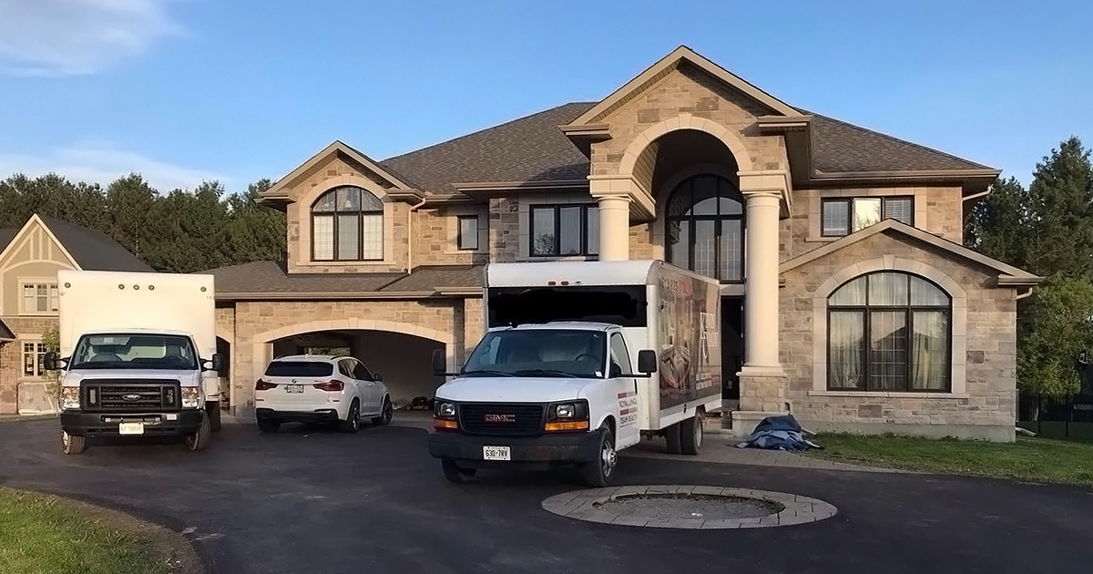 Professional Movers Ottawa | 17 F Enterprise Ave, Nepean, ON K2G 0A7, Canada | Phone: (613) 907-6628