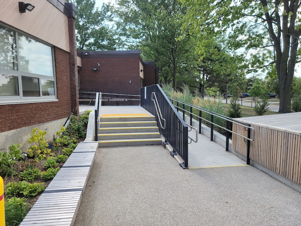 CL Custom Fabrication & Service | 1726 Mattawa Ave, Mississauga, ON L4X 1K1, Canada | Phone: (905) 897-3534