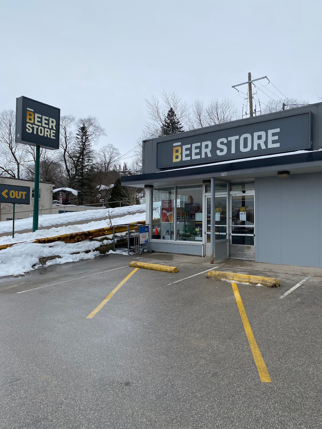 Beer Store 4113 | 690 Berford St, Wiarton, ON N0H 2T0, Canada | Phone: (519) 534-1720