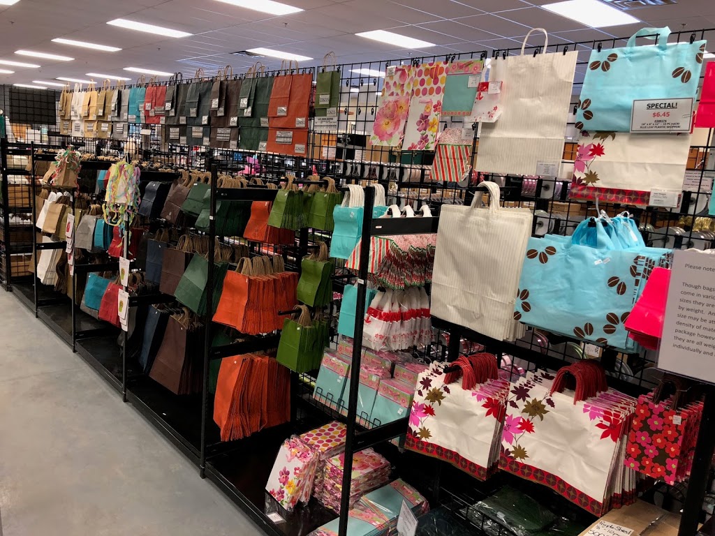 Eddies Hang-Up Display Ltd | 14325 Yellowhead Trail NW, Edmonton, AB T5L 3C4, Canada | Phone: (780) 733-4100