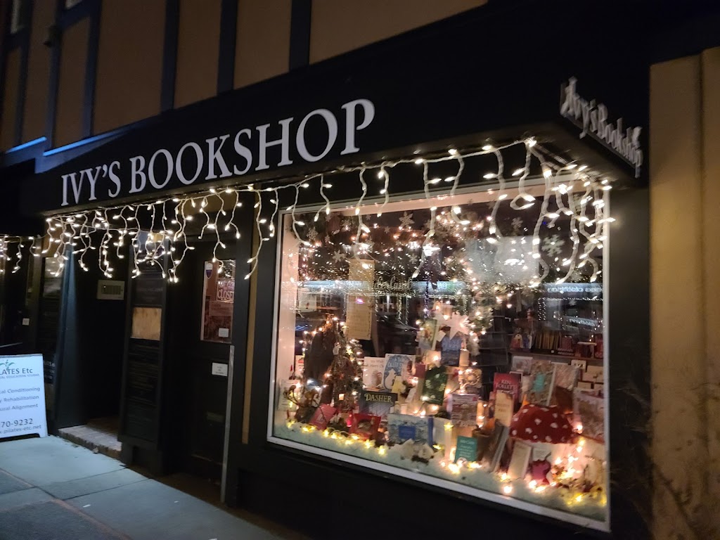 Ivys Book Shop | 2188 Oak Bay Ave, Victoria, BC V8R 1G3, Canada | Phone: (250) 598-2713