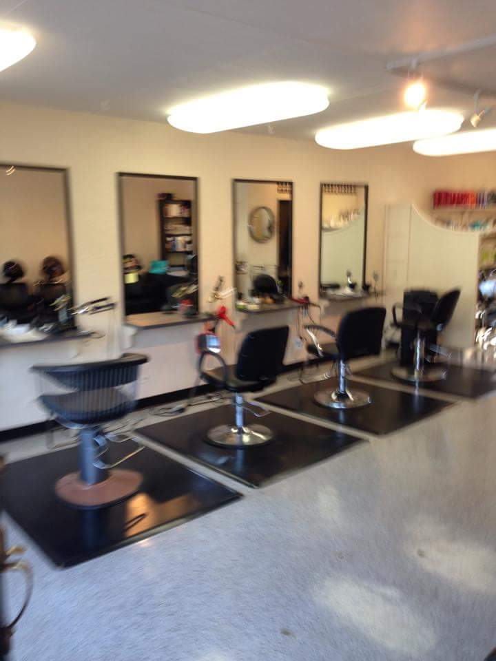 Dean Heights Beauty Salon | 2877 Foul Bay Rd, Victoria, BC V8R 5C5, Canada | Phone: (250) 592-7633