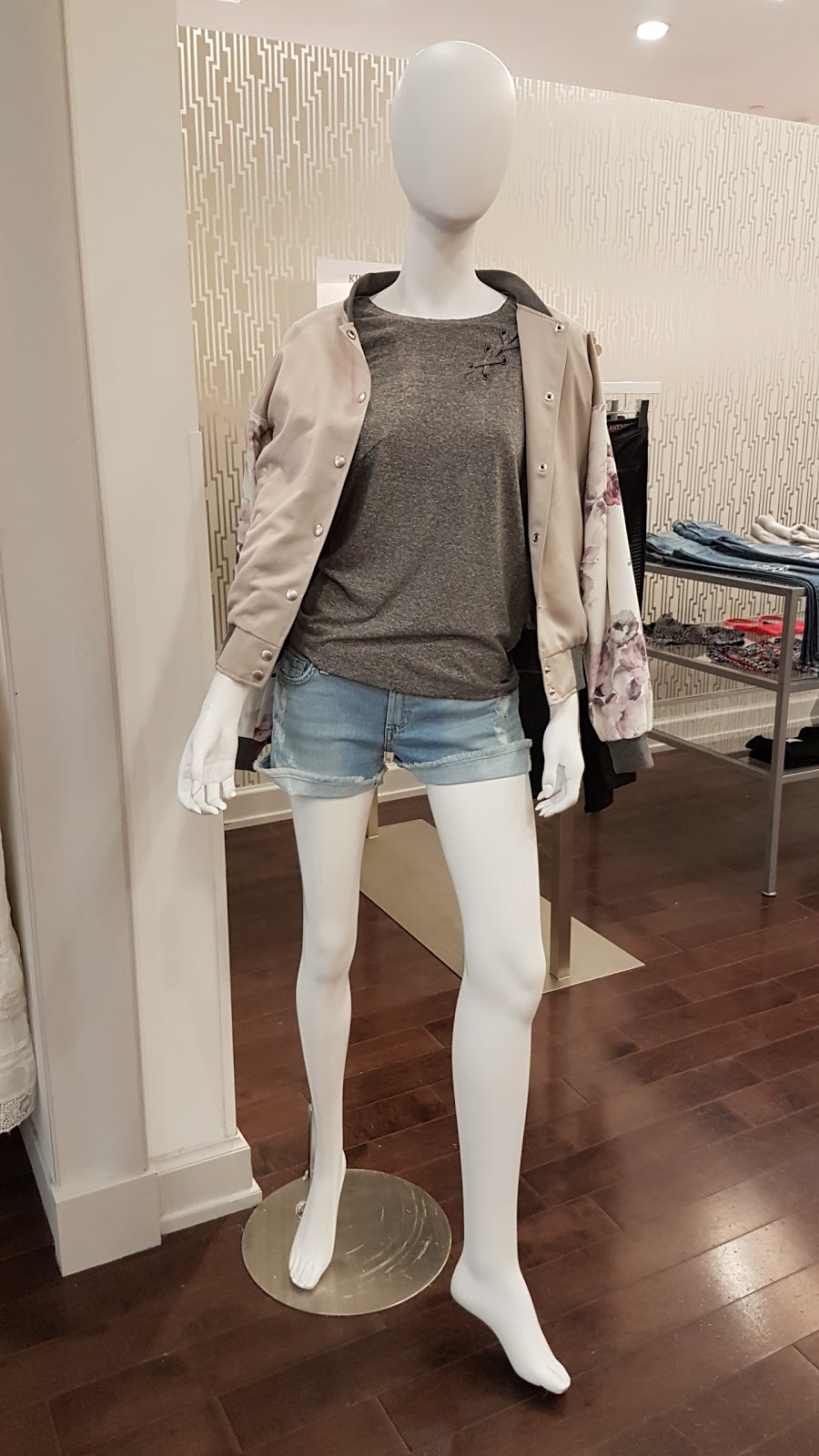 Rinascimento | 1 Promenade Cir, Thornhill, ON L4J 4P8, Canada | Phone: (905) 707-1095