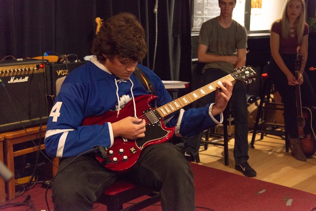Tim Crookalls Guitar School | 35 Avondale Dr, Courtice, ON L1E 2Z2, Canada | Phone: (905) 404-8044