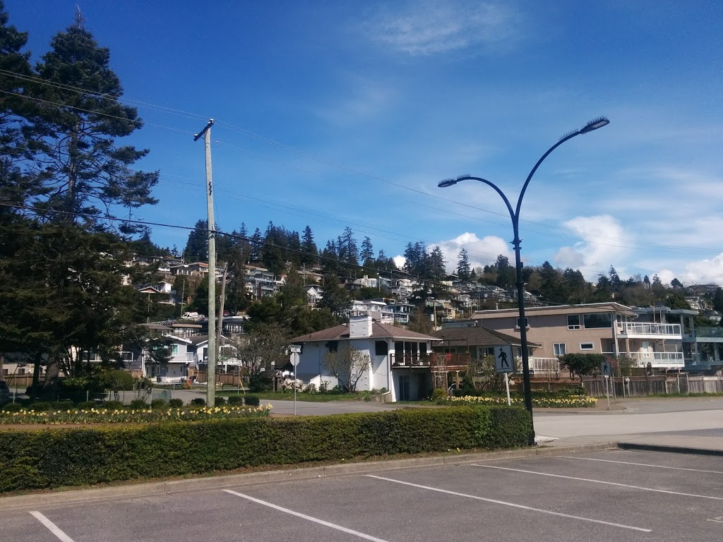 Bayview Park | 14586 Marine Dr, White Rock, BC V4B 1C4, Canada | Phone: (604) 541-2181
