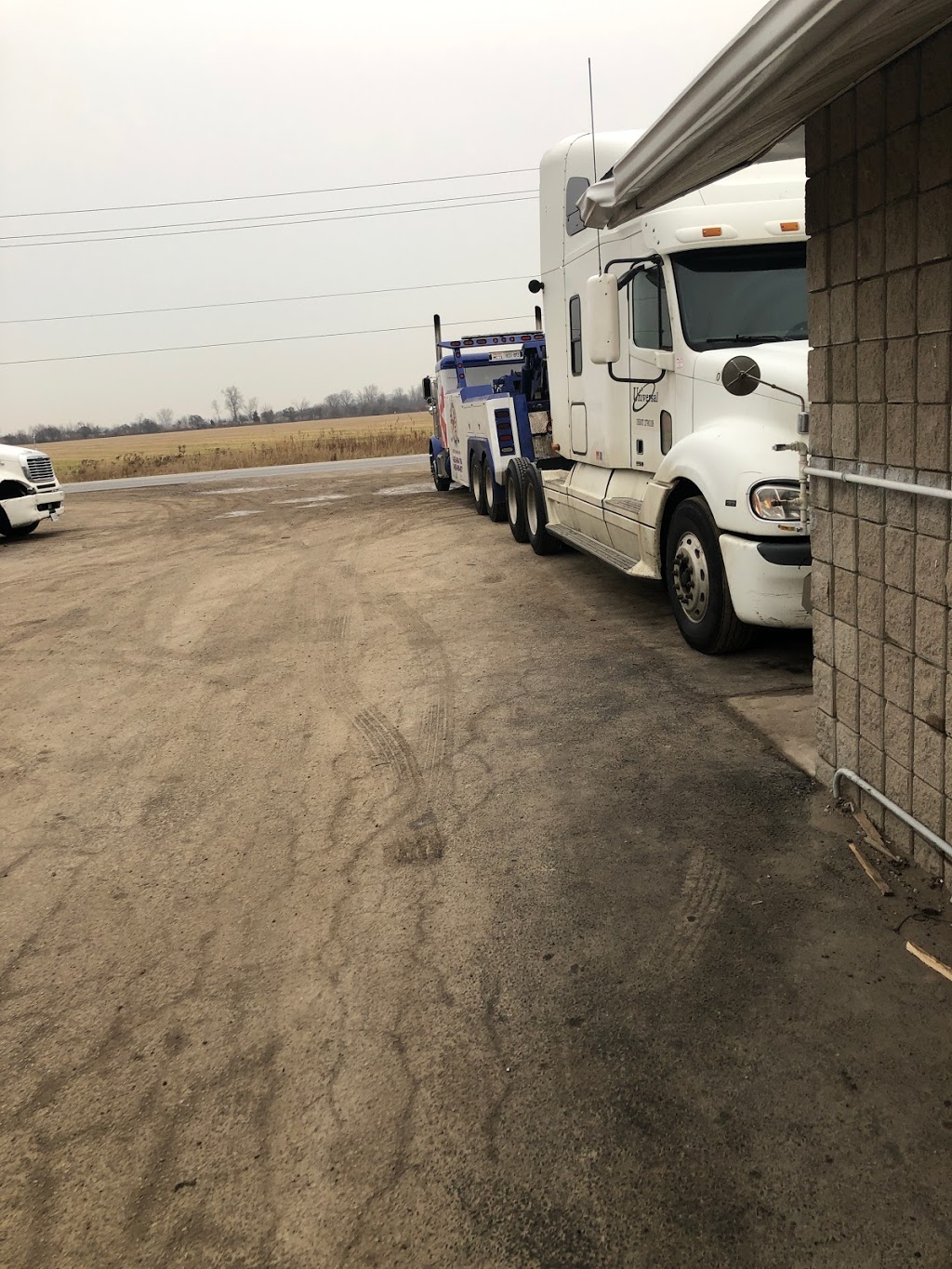 Interstate Truck Centre | 4585 Essex County Rd 46, Maidstone, ON N0R 1K0, Canada | Phone: (519) 737-9000