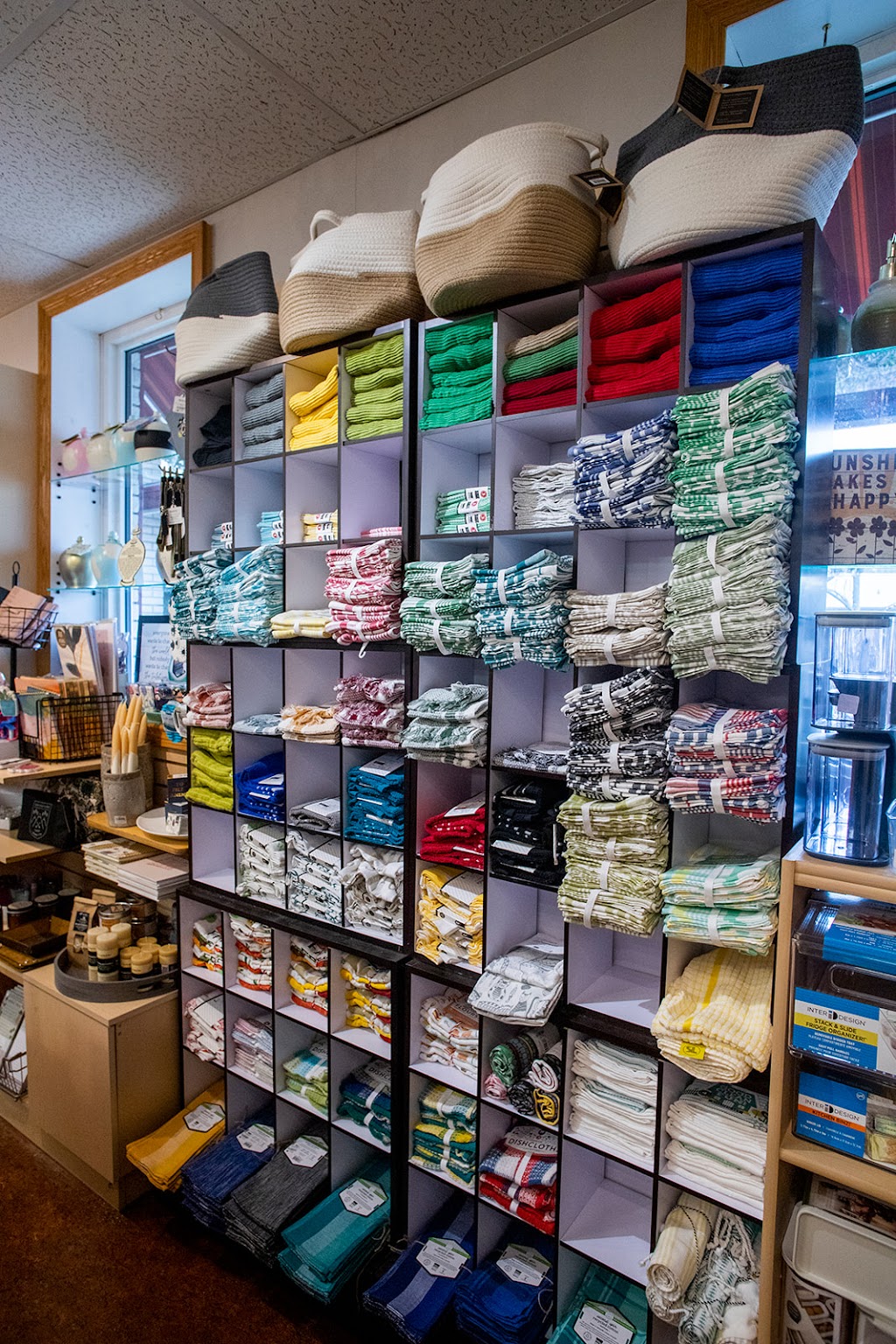 The Kitchen Cupboard & Icebox | 105 Elizabeth St W, Listowel, ON N4W 1C8, Canada | Phone: (519) 291-4777