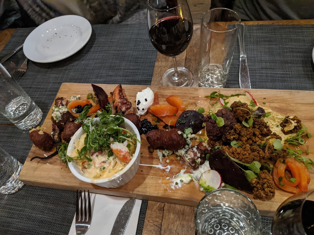 Restaurant Bungalow | 1279 Avenue du Mont-Royal E, Montréal, QC H2J 1Y4, Canada | Phone: (514) 379-1179