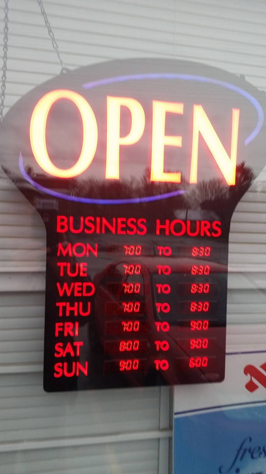 Darvesh Grocery LCBO & Beer Store | 3084 Kinburn Side Rd, Kinburn, ON K0A 2H0, Canada | Phone: (613) 832-1830