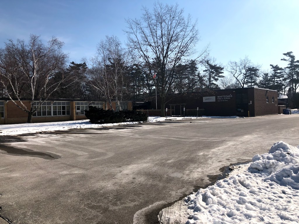Whiteoaks Public School | 1690 Mazo Crescent, Mississauga, ON L5J 1Y8, Canada | Phone: (905) 822-0451