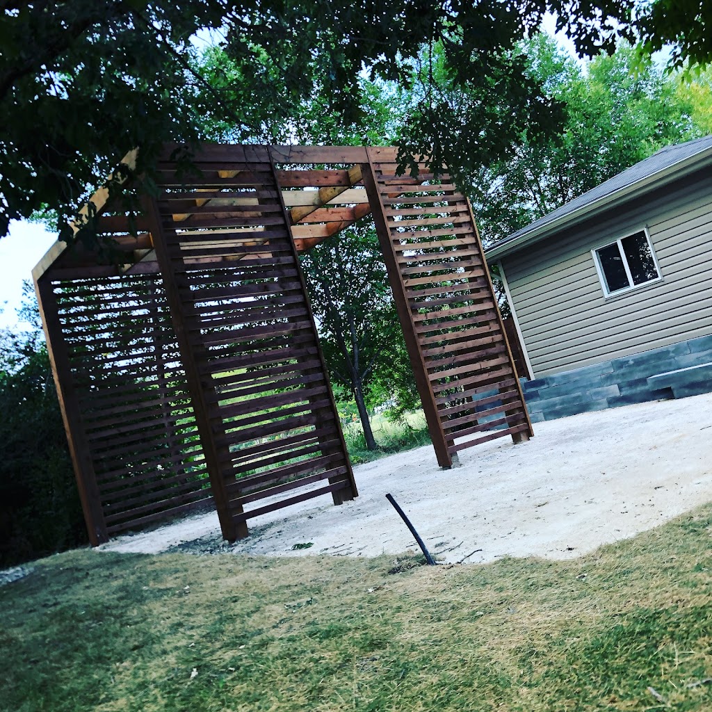 Kiwi Construction & Maintenance | Settlers Trail, Lorette, MB R5K 0R5, Canada | Phone: (431) 200-3083