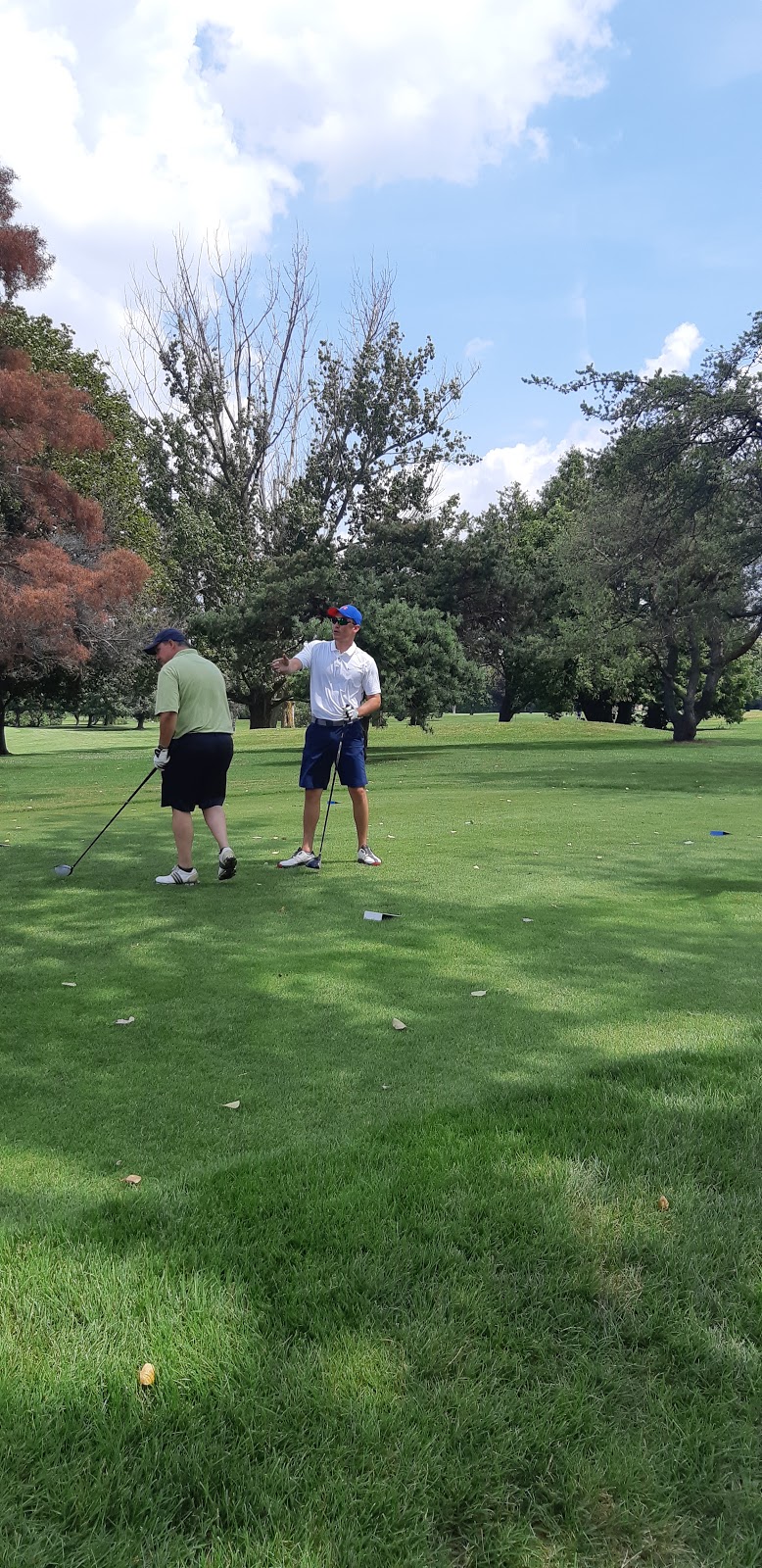 Maple Ridge Golf Club | 3950 Dundas St, London, ON N5V 5C6, Canada | Phone: (519) 268-7704