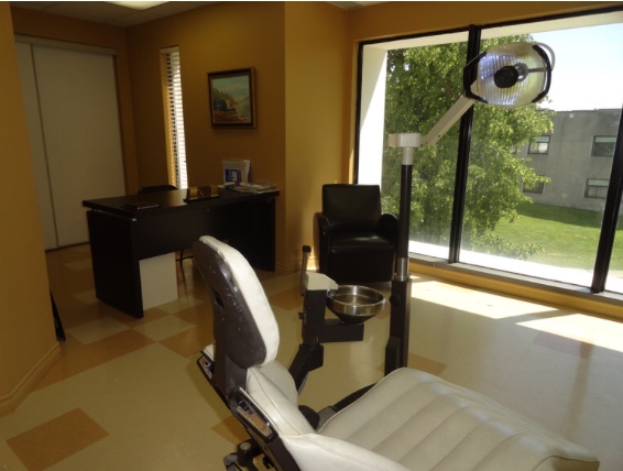 Cartierville Denturologiste | 12245 Rue Grenet suite 203, Montréal, QC H4J 2J6, Canada | Phone: (514) 998-0928