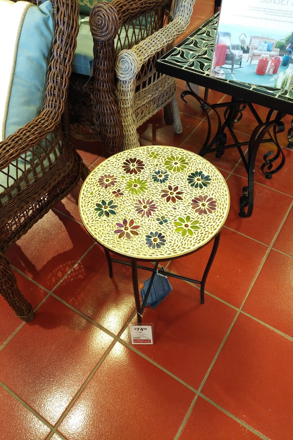 Pier 1 | 2501 Hampshire Gate #1, Oakville, ON L6H 6C8, Canada | Phone: (905) 829-5520