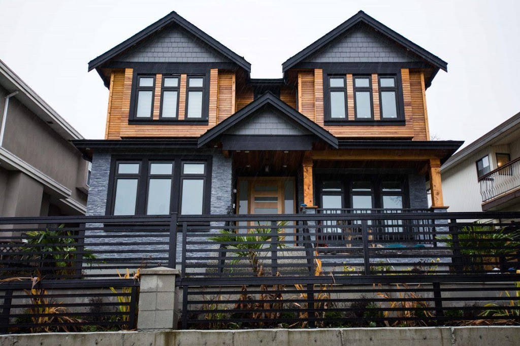 Blue Streak Homes | 535 E 56th Ave, Vancouver, BC V5X 1R6, Canada | Phone: (778) 926-6465