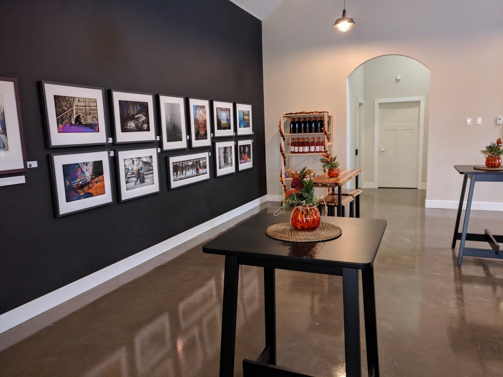 2nd Streetlight Estate Winery | 36594 Huron Rd, Clinton, ON N0M 1L0, Canada | Phone: (519) 612-1266